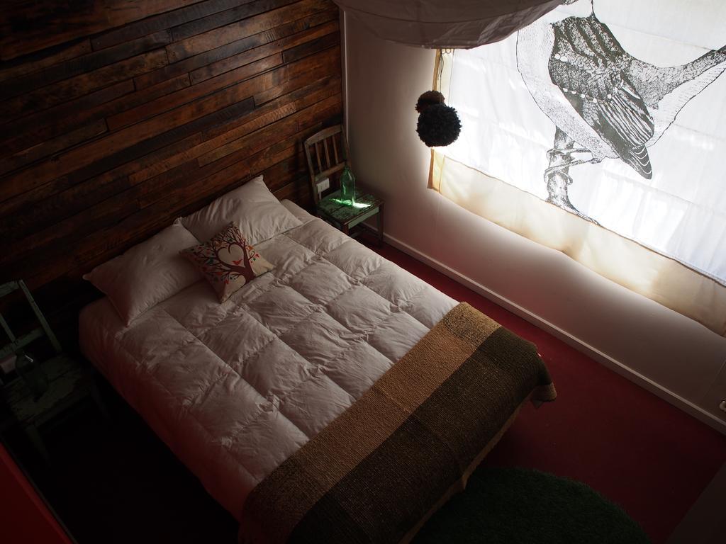 Treehouse Patagonia Hostel Puerto Natales Exterior photo